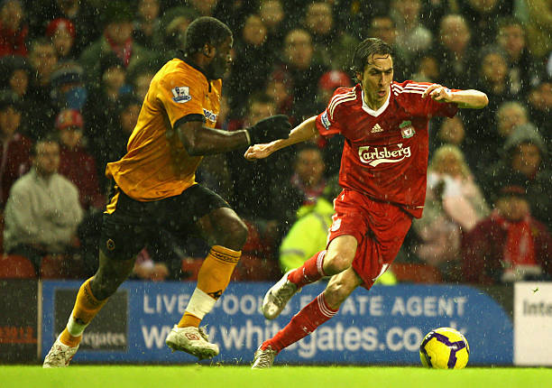 一个充满温 一个充满温